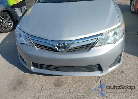 2012 Toyota Camry Le z USA, uszkodzony, nr VIN 4T4BF1FK4CR262270